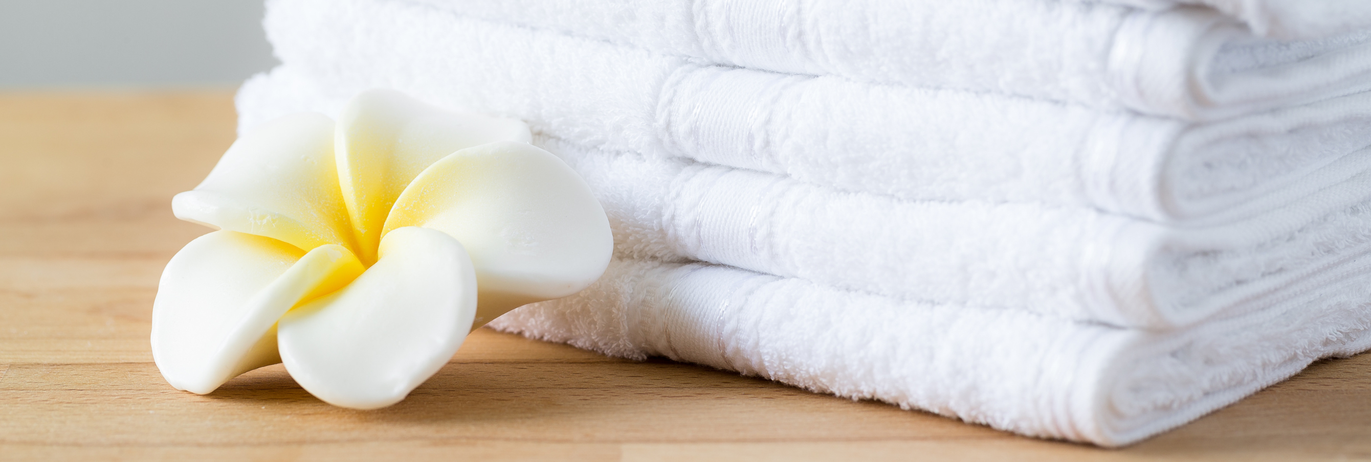Как сделать полотенца мягкими после стирки: 5 полезных лайфхаков