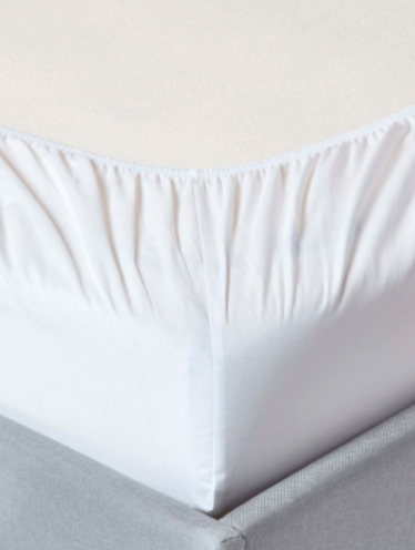 Простыни на резинке БЯЗЬ, Белая