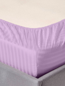 Простынь на резинке на матрас 140*200 см Сатин-страйп, Лаванда