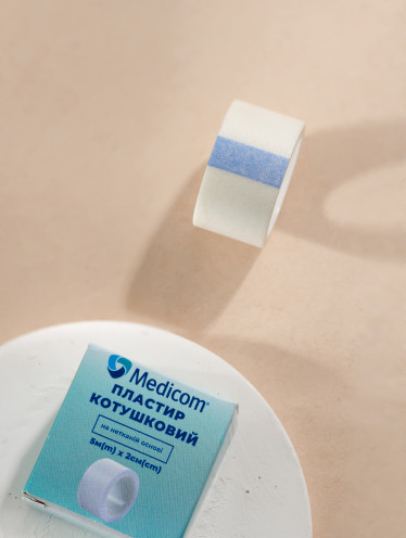 Пластырь медицинский MEDICOM (нетканая основа) 5м х 2см