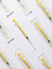 Шприц 1 мл инсулиновый U-100 со съемной иглой 27G, Alexpharm (200 шт/уп)