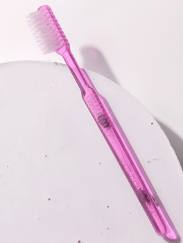 Зубна щітка одноразова з нанесенням пасти, рожева
