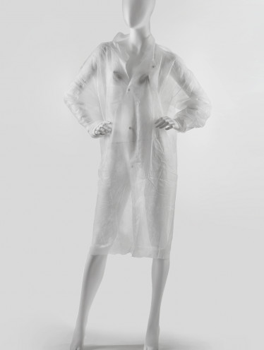 Халат одноразовый с манжетом на кнопках (5 шт/уп), белый