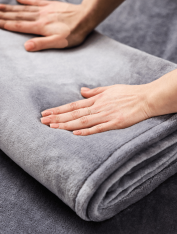 Плед плюшевый 110*180 см, серый (300 г/м²)