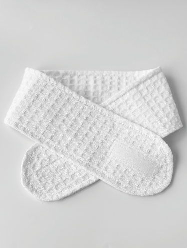 Косметична пов'язка на голову з липучкою вафельна, біла