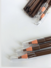 Карандаш для разметки бровей, светло-коричневый №01