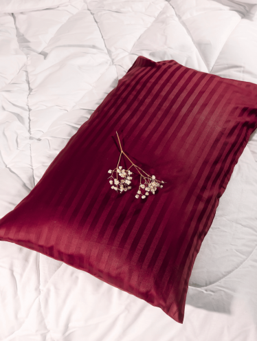 Наволочка 70*70 см САТИН, Бордо