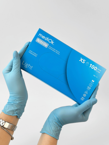 Перчатки нитриловые (размер XS) голубые 3г mediOk Nitrile Light, 100 шт