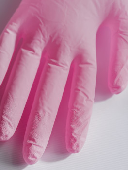 Перчатки нитриловые, розовые (плотность 4 г/м²) MEDICOM, 100шт/уп, размер L