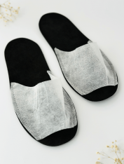 Тапочки одноразовые "Эконом", черно-белые (1 пара)