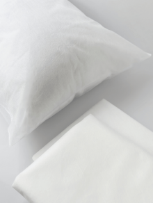 Одноразовый комплект постельного белья (спанбонд 30 г/м²), белый
