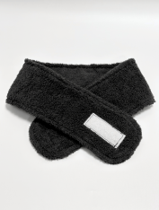 Косметическая повязка на голову махровая с липучкой, черная