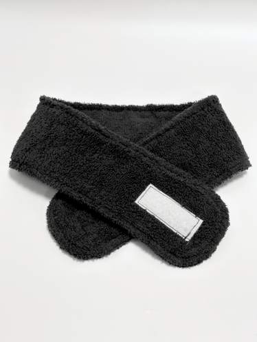 Косметическая повязка на голову махровая с липучкой, черная