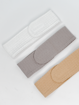 Косметическая повязка на голову с липучкой вафельная, серая