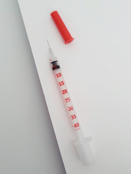 Шприц інсуліновий 1мл (U-40) з інтегр. голкою 30G, BD Micro-Fine+