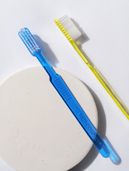 Зубная щётка одноразовая с нанесением пасты, синяя