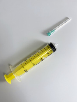 Шприц 20 мл Luer с иглой 21G, Alexpharm (50 шт/уп)