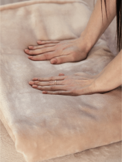 Плед плюшевый 110*180 см, бежевый (300 г/м²)