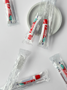 Зубний набір одноразовий: щітка+паста (50 шт/уп)