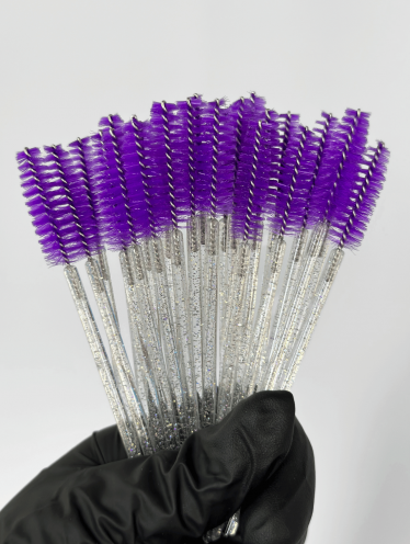 Щеточка нейлоновая для ресниц и бровей, фиолетовая (50шт/уп)