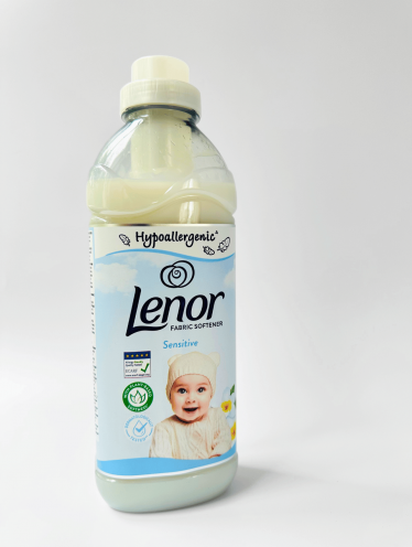 Кондиционер для тканей Ленор (850 мл)